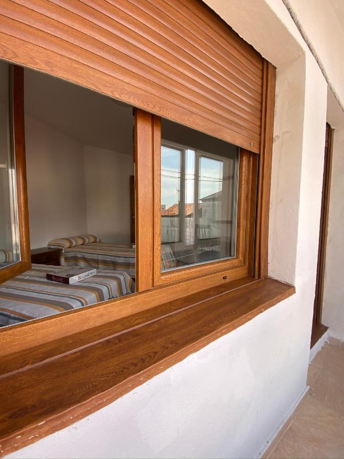 Amplio Apartamento En El Centro De O Grove Luaran gambar