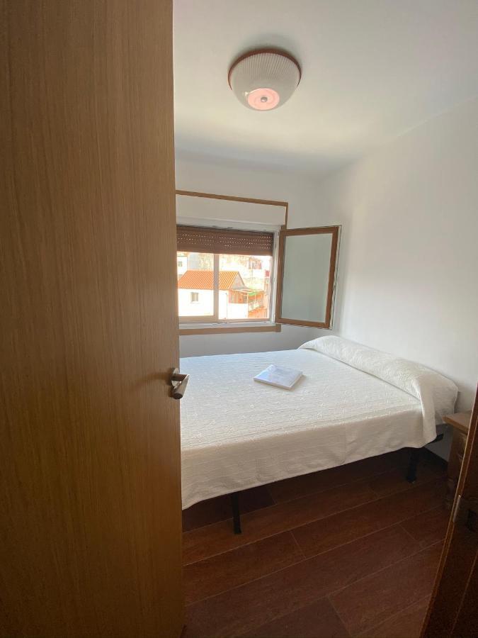 Amplio Apartamento En El Centro De O Grove Luaran gambar